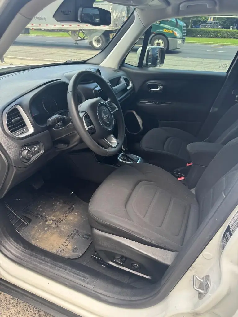 2020 Jeep Renegade, photo 8