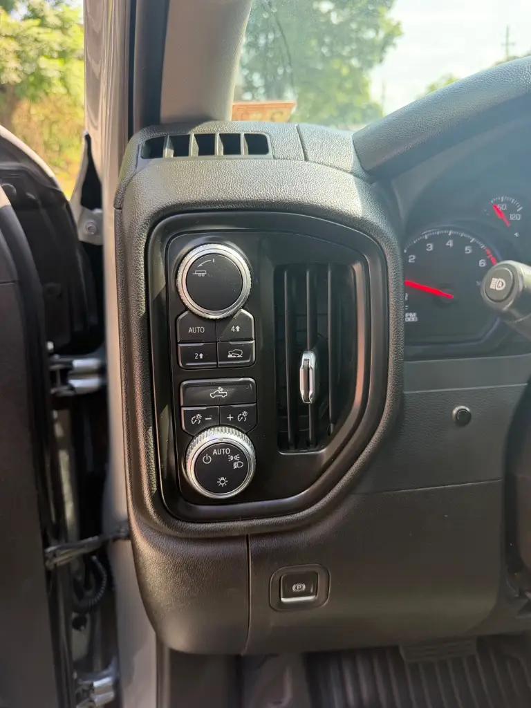 2023 GMC Sierra 1500, photo 9