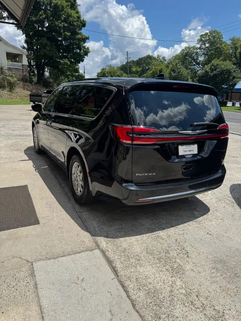 2025 Chrysler Pacifica, photo 5