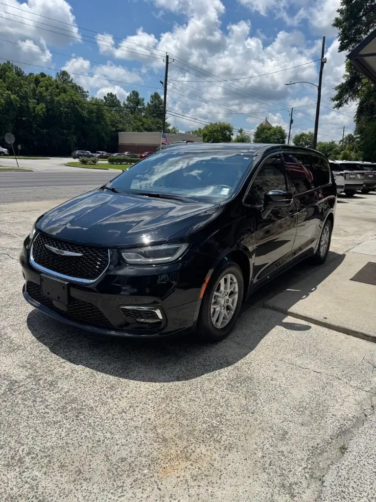 2025 Chrysler Pacifica, photo 3
