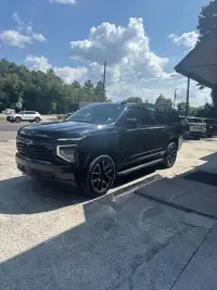 2025 Chevrolet Suburban, photo 3